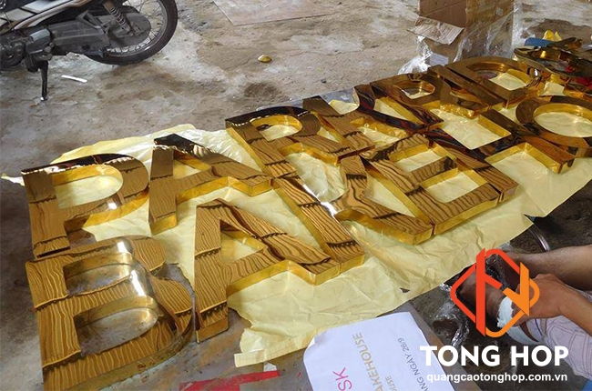 chu inox vang 304 dep