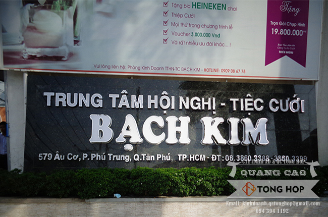 làm bảng hiệu nhà hàng tiệc cưới