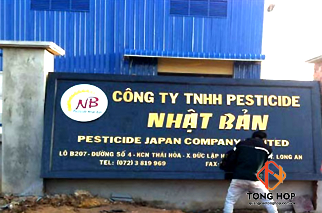 công ty thiết kế thi công bảng hiệu đá hoa cương