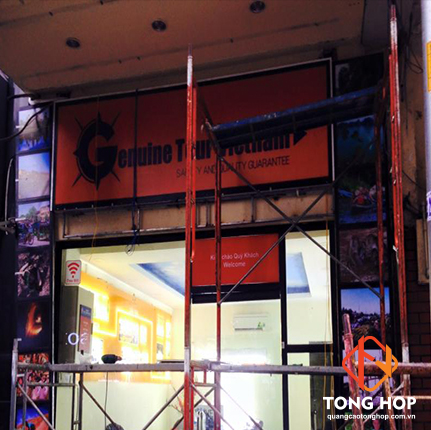 thi cong bang hieu hop den led gia re