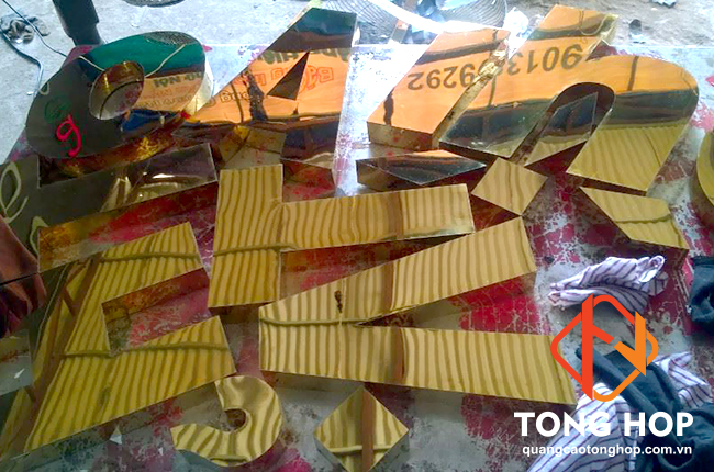 chu inox vang guong 304