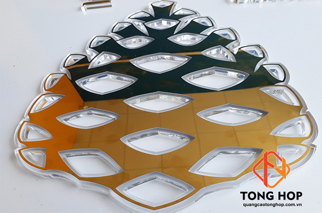 chu inox dan len mica