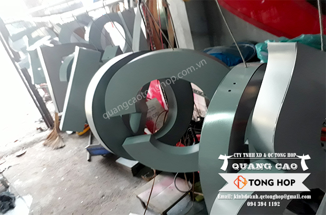 Chữ inox sơn tại xưởng