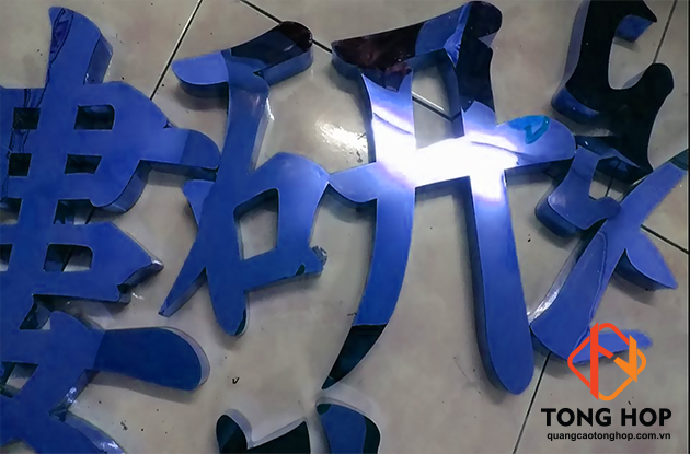 lam chu inox xanh duong dep