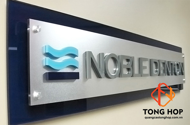 logo chu inox xuoc quay le tan