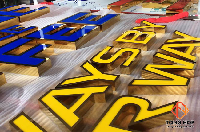 gia cong chu inox long mica