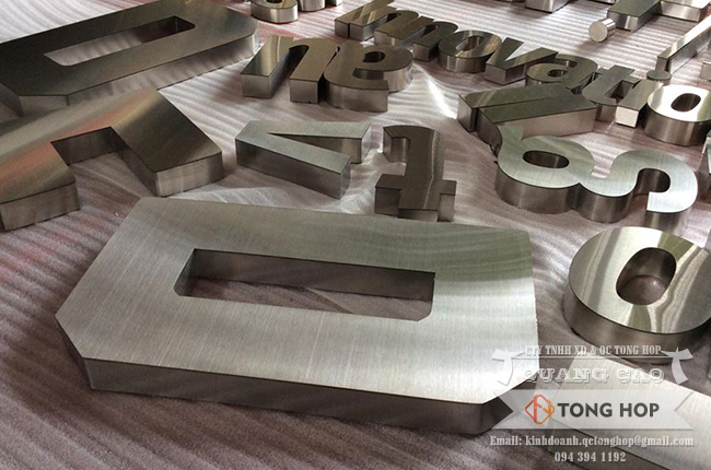 gia cong chu inox q3