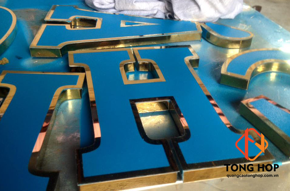 gia cong chu inox son gia rẻ