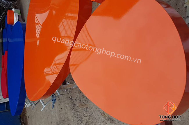 gia công chữ tôn hấp nhiệt giá rẻ