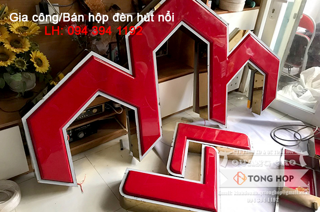 gia công logo inox lồng mica hút nổi