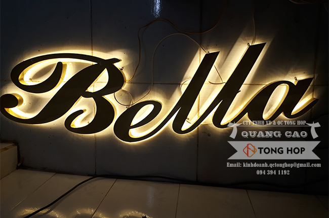 Làm chữ inox vàng gắn led tại quận 1