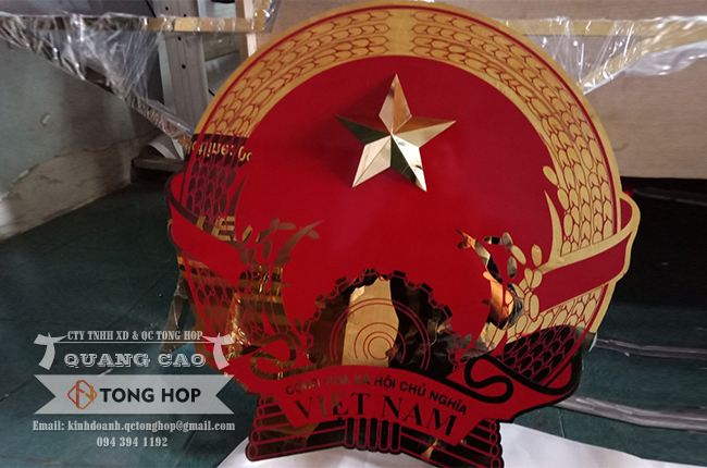 logo quốc huy bằng inox ăn mòn
