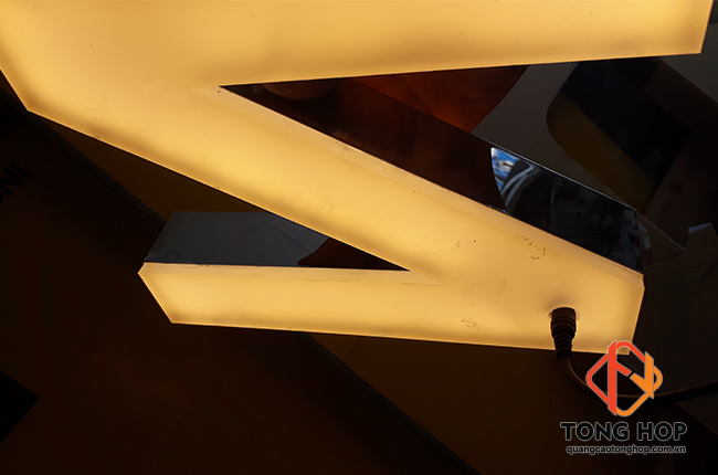 chu inox long mica hut noi va hat chan moi nhat