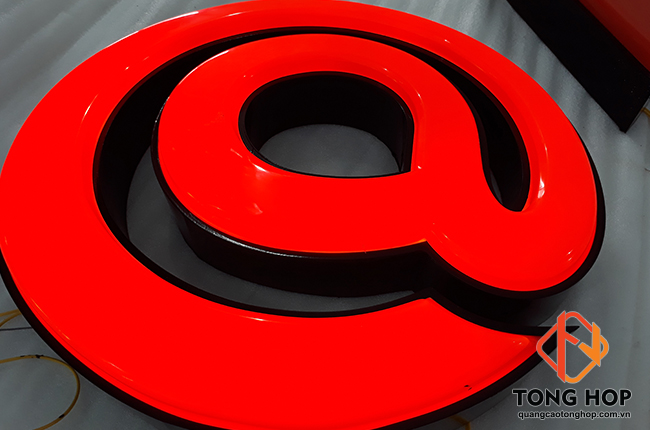 Mẫu chữ nổi inox sơn lồng mica hút nổi đẹp