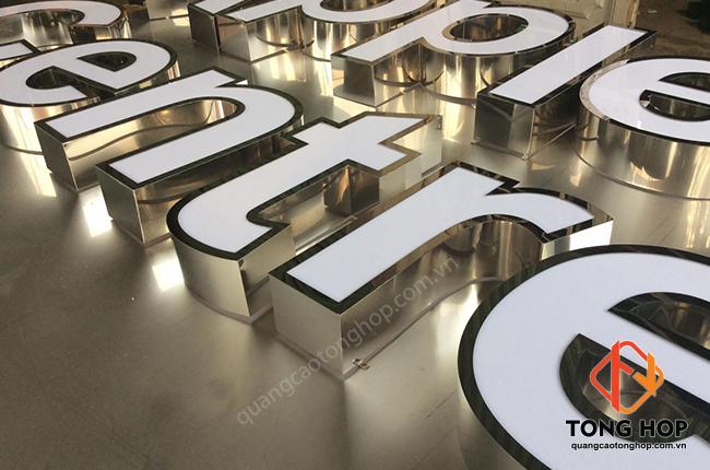 mẫu chữ inox trắng lồng mica âm đèn đẹp