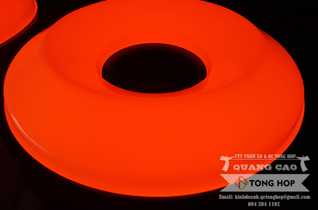 Mẫu chữ nổi bằng mica hút nổi đẹp cho bảng hiệu quảng cáo