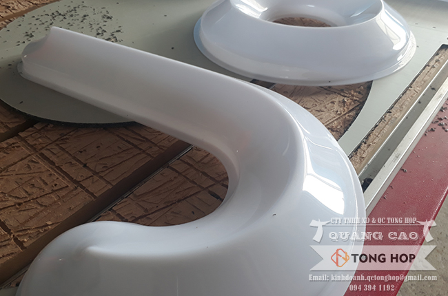 Mẫu chữ nổi bằng mica hút nổi đẹp cho bảng hiệu quảng cáo