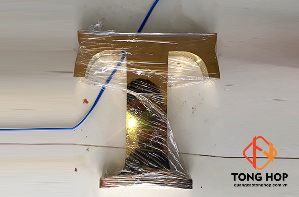 mẫu chữ nổi inox vàng gương đẹp