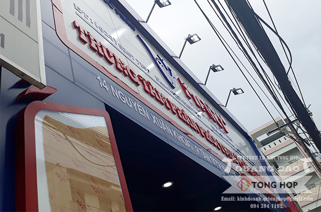 Thi công bảng hiệu alu siêu thị Vmart giá rẻ