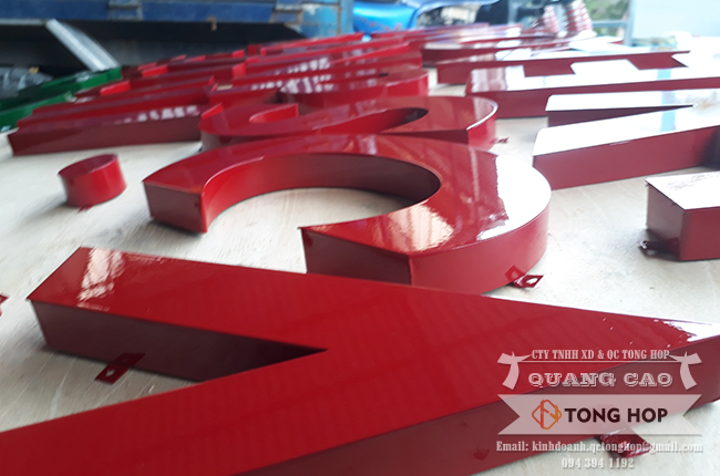 Thi công bảng hiệu chữ inox sơn Saigoninserco tại Thảo Điền quận 2