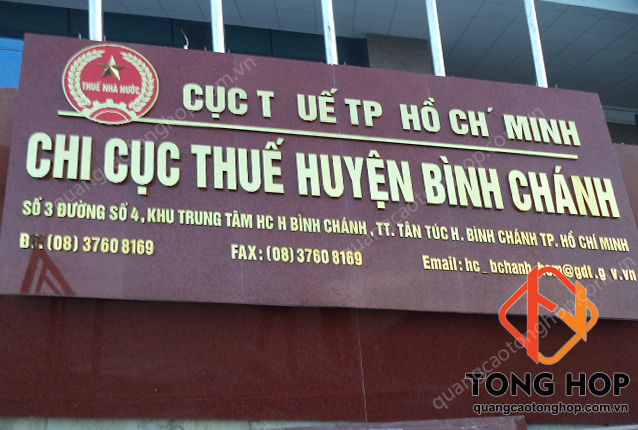 thi cong bang da hoa cuong chu inox vang dep