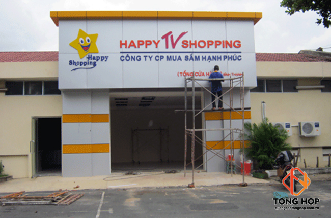 thi cong bang hieu alu ngoai troi